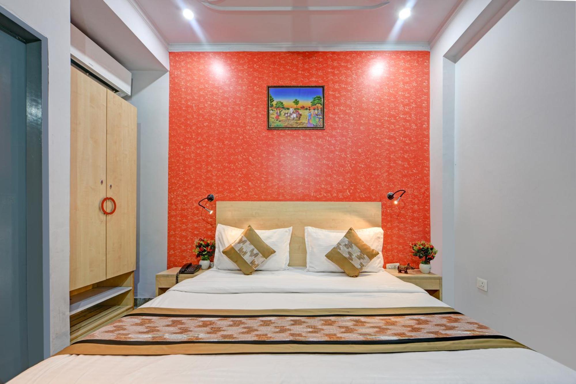 Royal Spark Inn1 - Medicity Gurugram, Near Medanta Hospital Gurgaon Esterno foto