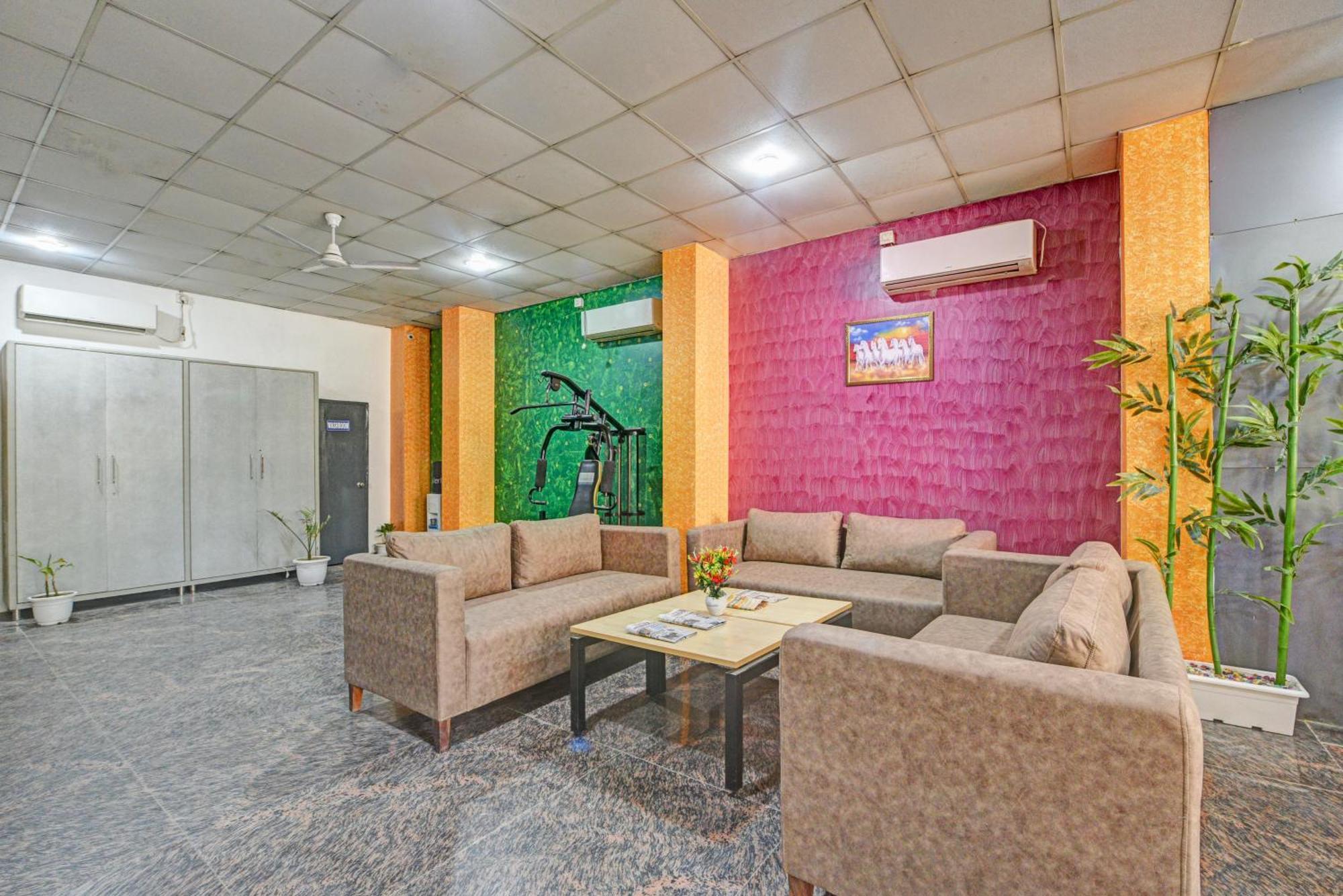 Royal Spark Inn1 - Medicity Gurugram, Near Medanta Hospital Gurgaon Esterno foto