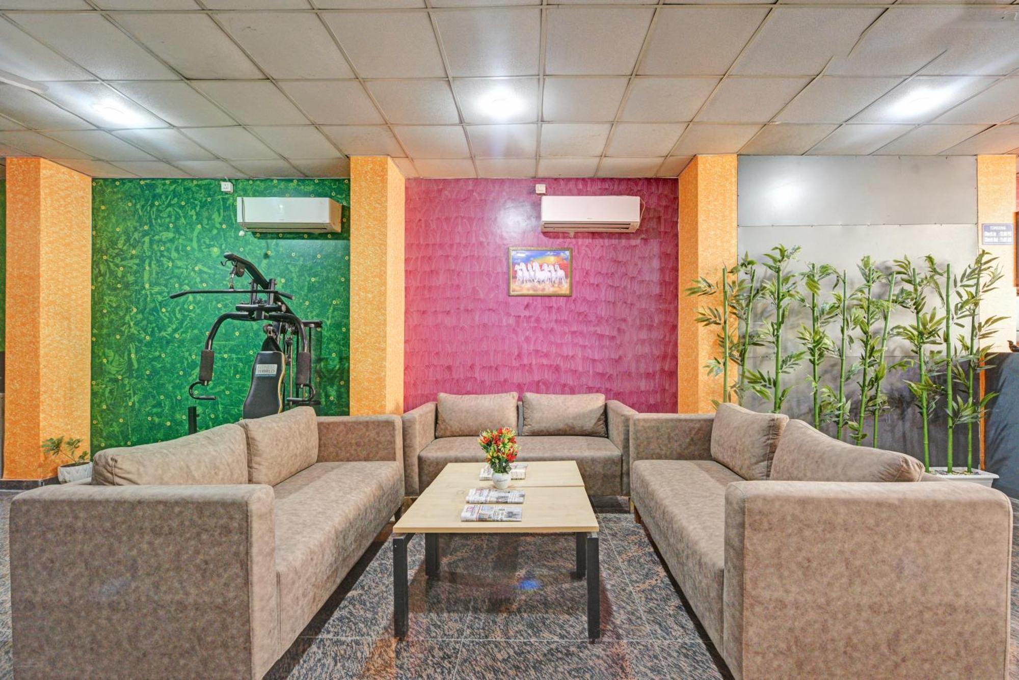 Royal Spark Inn1 - Medicity Gurugram, Near Medanta Hospital Gurgaon Esterno foto