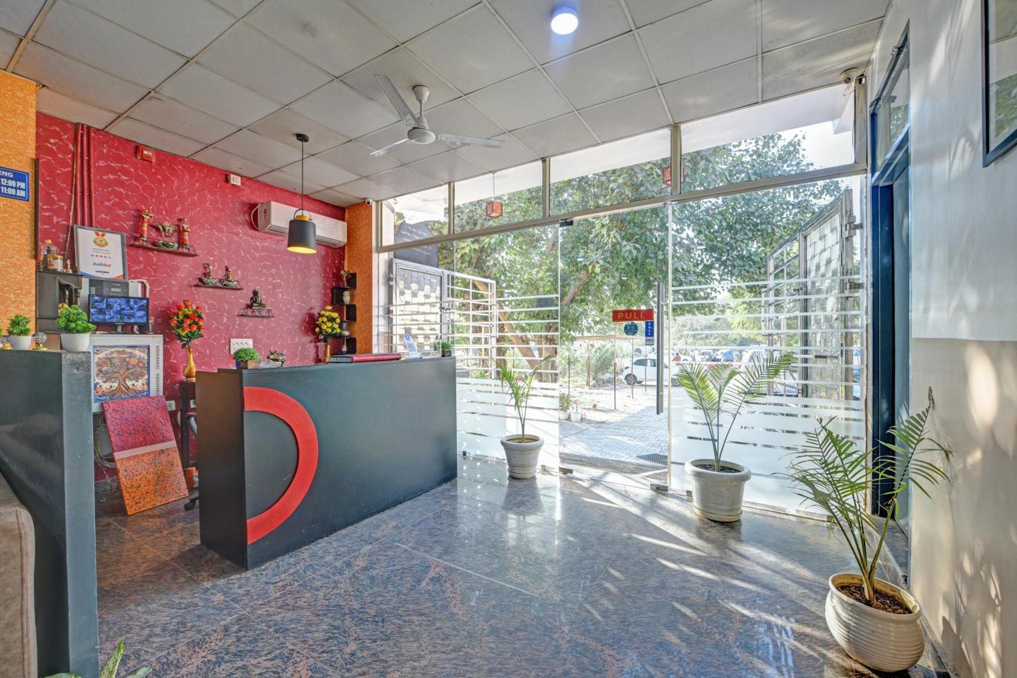 Royal Spark Inn1 - Medicity Gurugram, Near Medanta Hospital Gurgaon Esterno foto